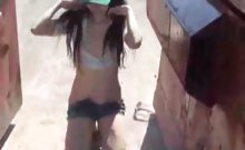 Outdoor handjob with unbelievable teen