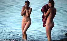 Voyeur Tapes Beauties At A Naked Beach