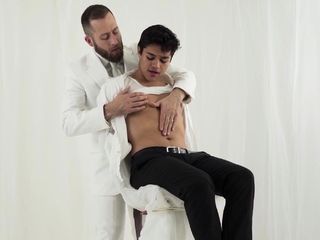 President pulls twinks cock out and gives him a blowjob
