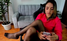 Amateur Webcam Chick Masturbates On Webcam More at