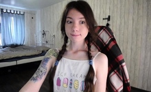 Amateur Webcam Teen Masturbates And Teases