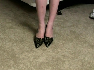 Foot fetish hottie teasing