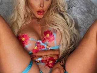 Blonde tight pussy babe solo toy fun in glamour masturbation