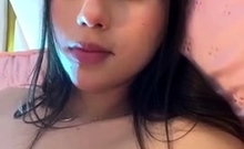 Cute amateur webcam teen girl toying pussy on webcam